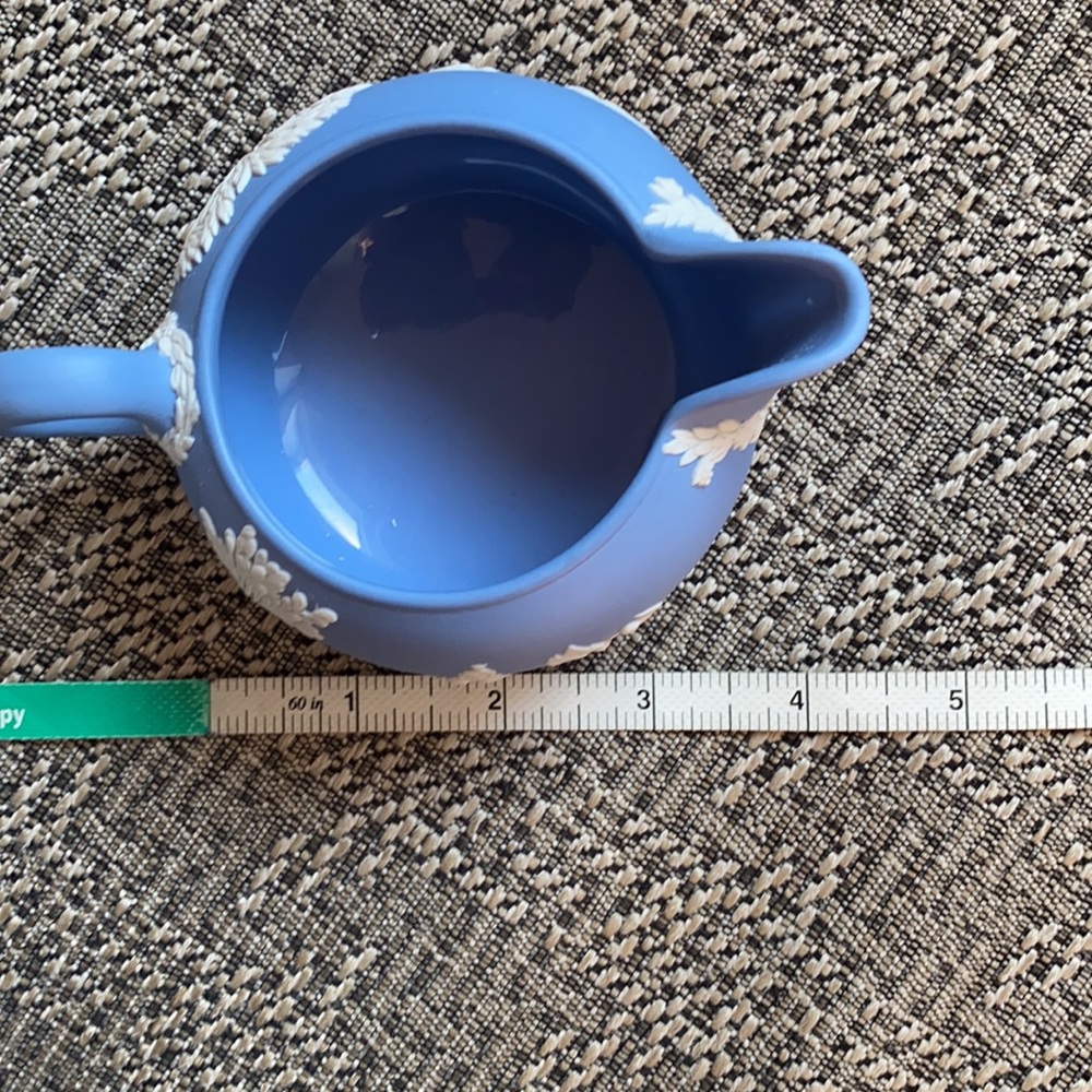 Vintage Wedgwood Jasperware Creamer (for tea set) - Picture 5 of 11